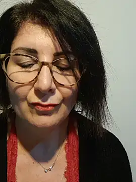 Viola8p online show from November 19, 2:39 pm