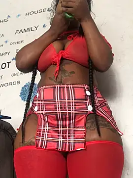 DiamondGoddes online show from February 12, 8:27 am