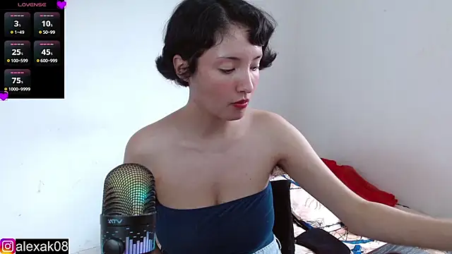 alexaa08 online show from February 20, 4:46 pm