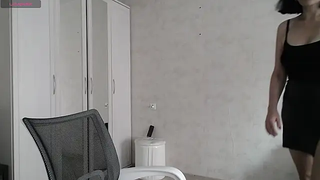 Snapshot of Devil_Goddess chatting on September 14, 2:27 pm Devil Goddess online show from September 14, 2:27 pm