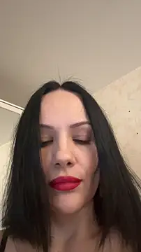 Snapshot of Devil_Goddess chatting on November 14, 12:26 pm Devil Goddess online show from November 14, 12:26 pm