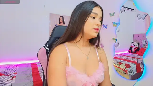 Snapshot of imsofy_ chatting on February 3, 7:41 pm imsofy online show from February 3, 7:41 pm