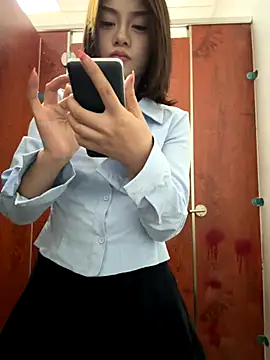 Snapshot of Asia-Melody chatting on October 1, 3:45 am Asia-Melody online show from October 1, 3:45 am