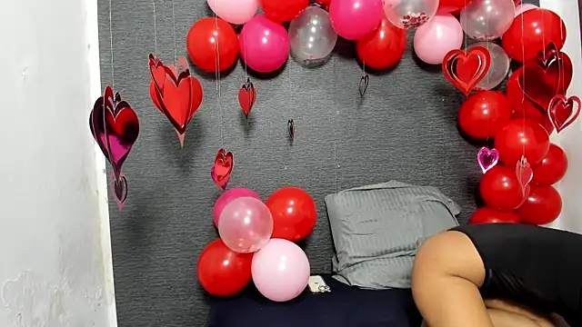 monse 02 online show from February 14, 1:29 pm