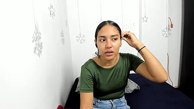 monse 02 online show from January 15, 1:26 pm