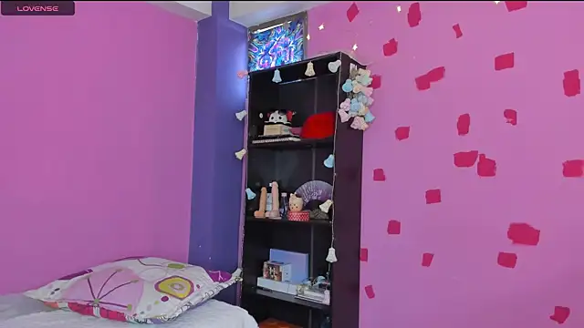 kittyzenn online show from January 15, 4:11 pm