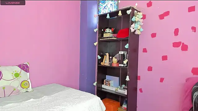 kittyzenn online show from January 16, 3:35 pm