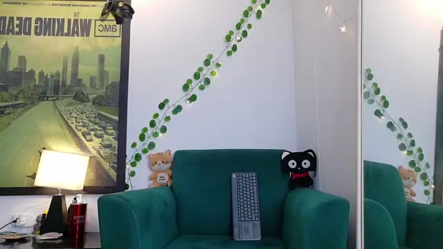 kittyzenn online show from June 18, 12:44 am