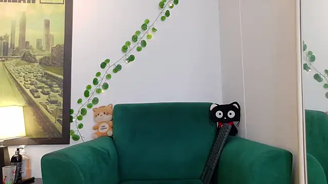 kittyzenn online show from June 26, 9:52 pm