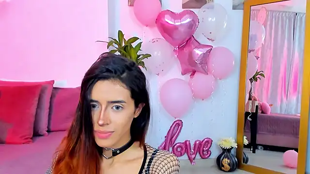 StormiRusso online show from February 5, 3:02 am