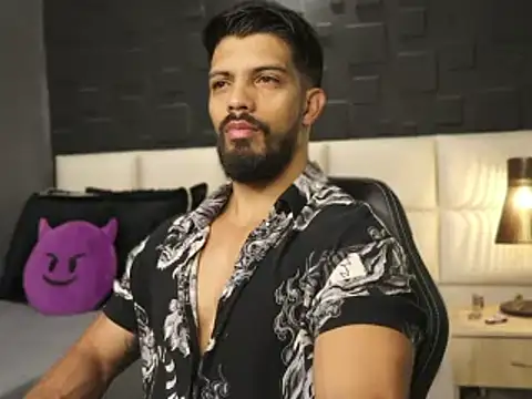 DannSaenz online show from February 24, 10:59 am