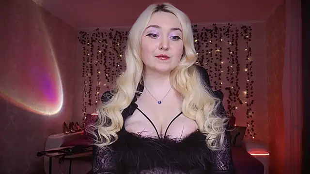 Snapshot of AllisonBlack_ chatting on October 8, 8:28 pm AllisonBlack online show from October 8, 8:28 pm