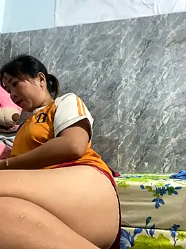 Linaannn online show from November 18, 11:37 pm