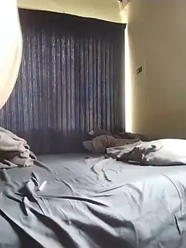 Convertiblechulo online show from January 3, 6:33 am