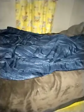 Convertiblechulo online show from April 11, 3:33 am