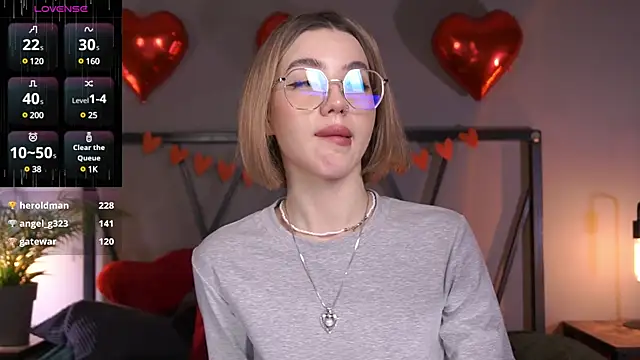 LindaThacker online show from February 17, 8:19 am