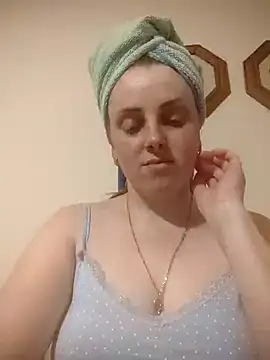 Snapshot of CoddessCrystal chatting on June 20, 1:36 pm CoddessCrystal online show from June 20, 1:36 pm