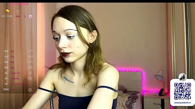 Snapshot of _SofiaBrown chatting on May 26, 3:52 pm SofiaBrown online show from May 26, 3:52 pm