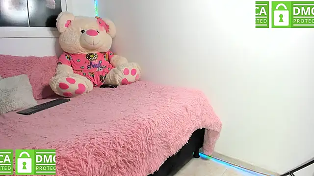 Sarah paul online show from February 11, 7:48 pm