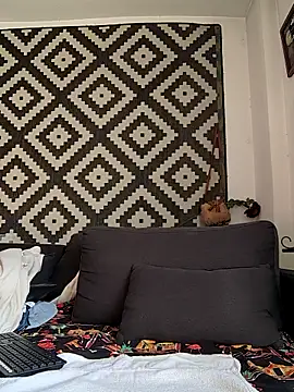 gymyagirlll online show from March 23, 4:00 pm