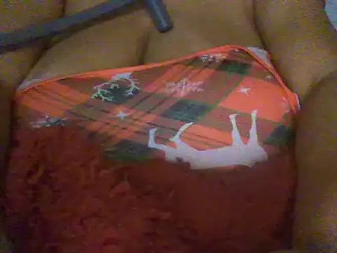 Snapshot of RoxiRedXXX chatting on January 13, 6:16 pm RoxiRedXXX online show from January 13, 6:16 pm