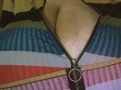 Snapshot of RoxiRedXXX chatting on February 24, 6:36 pm RoxiRedXXX online show from February 24, 6:36 pm