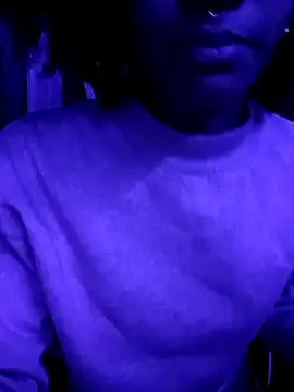 Laanegraofficial  online show from February 12, 6:30 pm