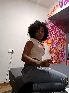 Laanegraofficial  online show from February 15, 1:21 am