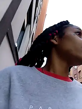 Laanegraofficial  online show from September 10, 5:35 pm