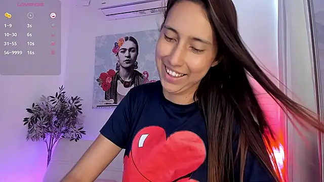 Snapshot of aleja_rythm chatting on January 21, 7:28 pm aleja rythm online show from January 21, 7:28 pm