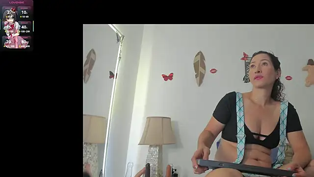 Snapshot of avatomas_02 chatting on September 24, 4:10 pm avatomas 02 online show from September 24, 4:10 pm
