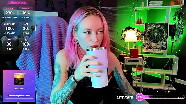  HelenCarter online show from October 27, 8:35 pm