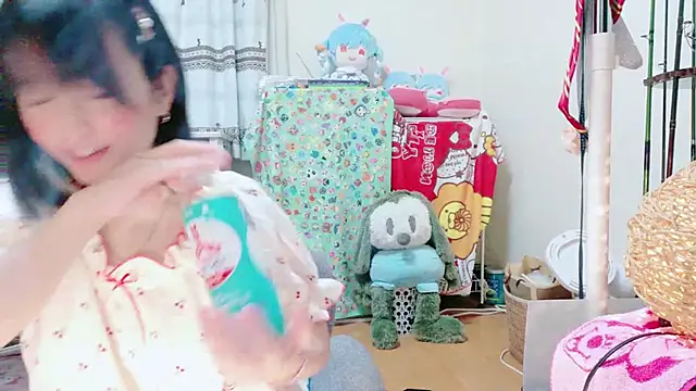 renapiyon8182 online show from March 11, 7:36 pm