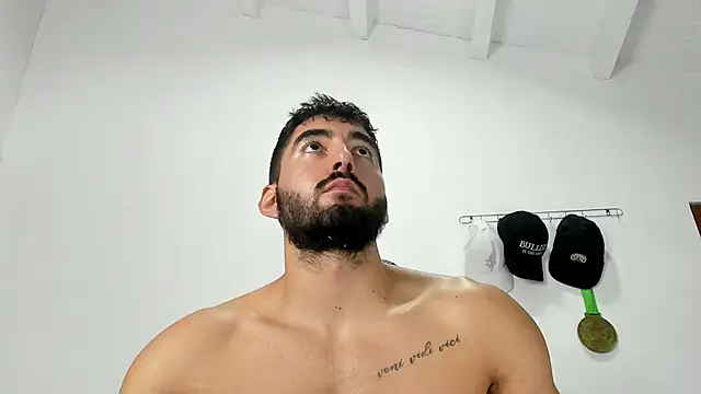 Joao Batista Oficial online show from December 18, 4:40 am