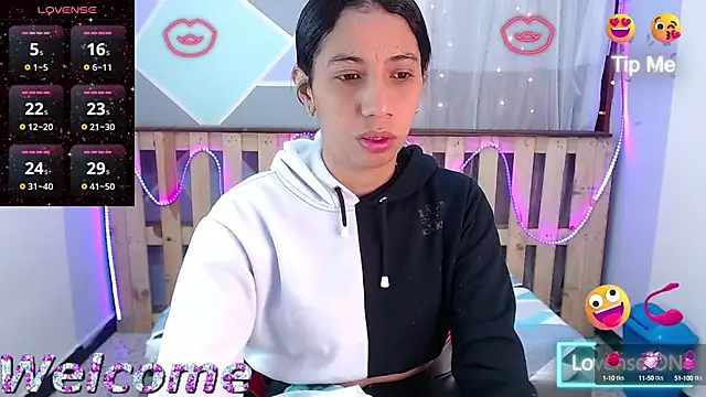 Snapshot of Lina10 chatting on January 28, 7:42 pm Lina10 online show from January 28, 7:42 pm