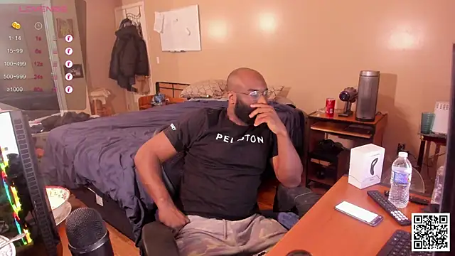 MrChuckDailyXXX online show from December 11, 5:10 am