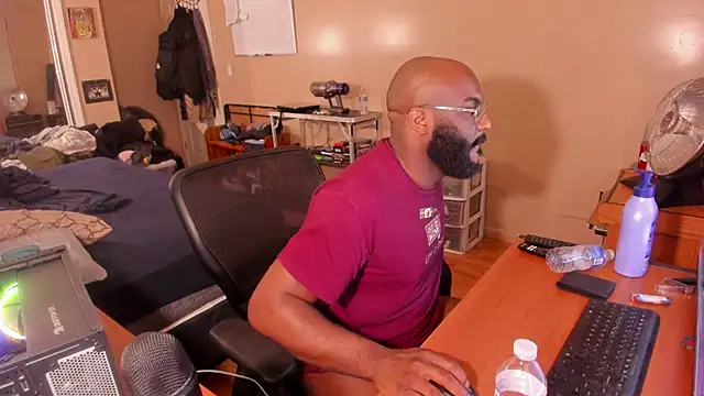 MrChuckDailyXXX online show from January 7, 5:54 am