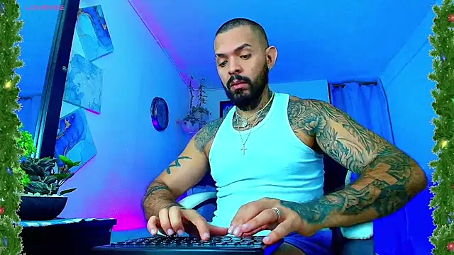 Adil aminn online show from December 19, 5:42 pm