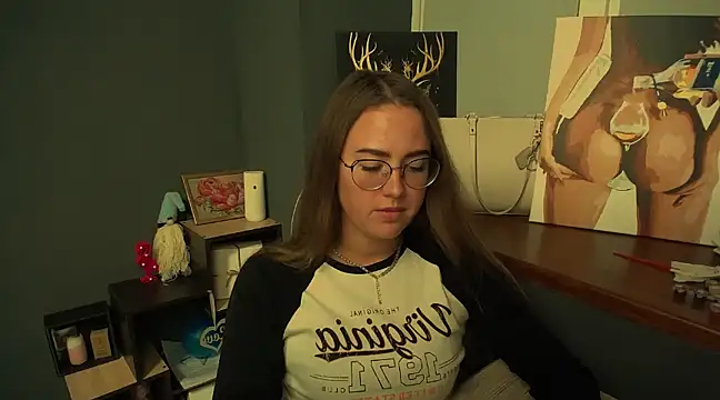 Snapshot of luxie_milady chatting on December 20, 2:49 pm luxie milady online show from December 20, 2:49 pm