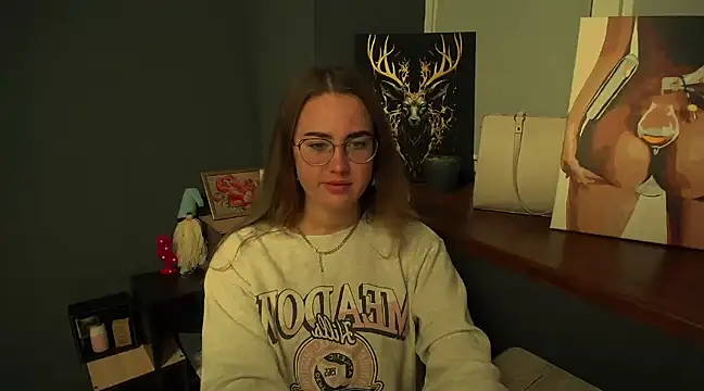 Snapshot of luxie_milady chatting on December 27, 2:33 pm luxie milady online show from December 27, 2:33 pm