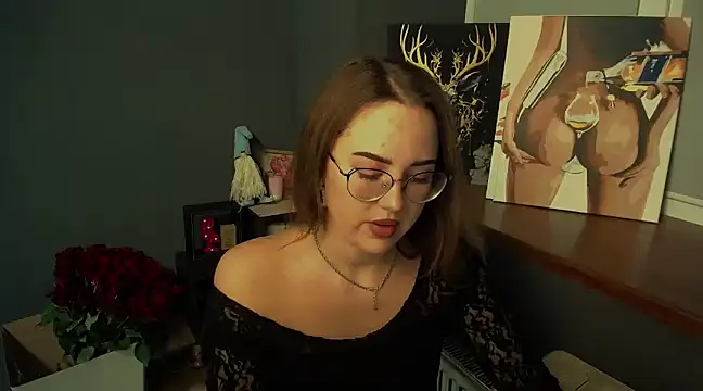 Snapshot of luxie_milady chatting on February 14, 1:08 pm luxie milady online show from February 14, 1:08 pm
