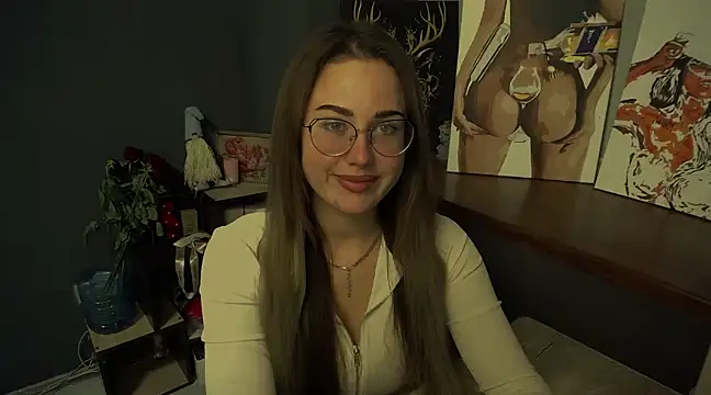 Snapshot of luxie_milady chatting on March 3, 1:09 pm luxie milady online show from March 3, 1:09 pm