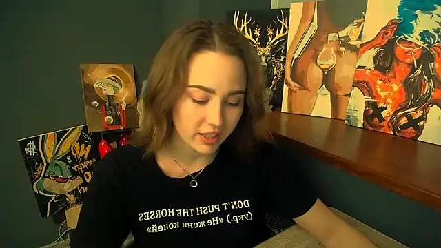 Snapshot of luxie_milady chatting on March 17, 2:20 pm luxie milady online show from March 17, 2:20 pm