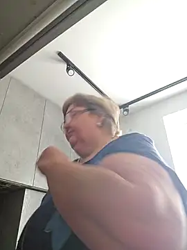 Awn290668 online show from March 16, 11:05 am