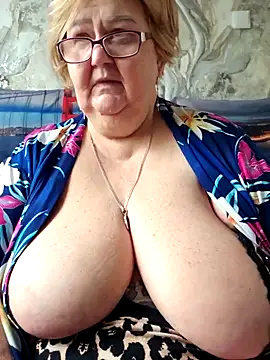 Awn290668 online show from November 16, 11:16 am