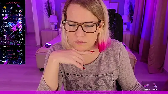 EVAshinyGIRL online show from December 21, 7:56 am