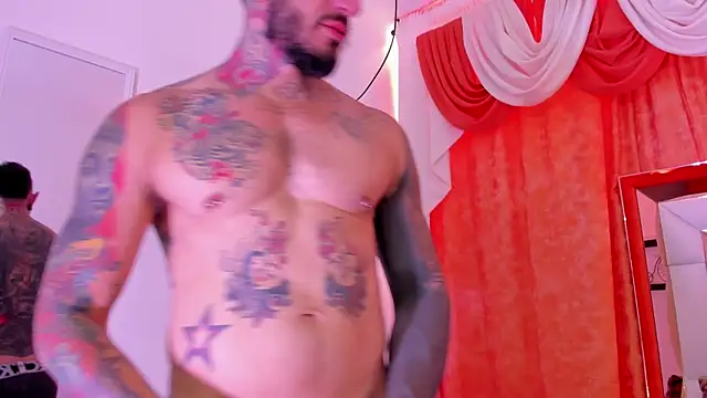 dilan scootk  online show from April 7, 7:36 pm