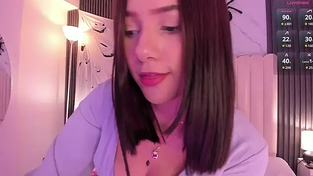 KatDreams  online show from October 11, 4:01 am