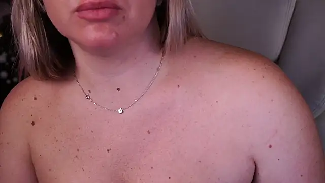 KiraCandyS online show from December 31, 5:33 am