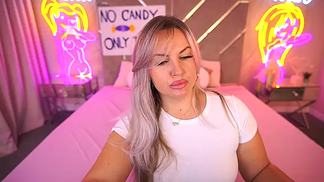 KiraCandyS online show from November 4, 10:09 pm